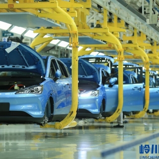 汽車總（zǒng）裝流（liú）水線（xiàn）