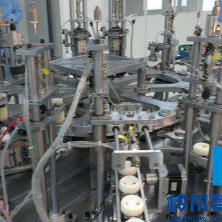 燈具全（quán）自動（dòng）組（zǔ）裝線（xiàn）