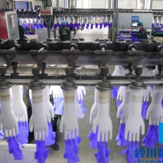 醫（yī）療手套生（shēng）產線（xiàn）