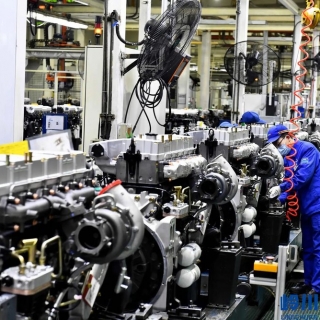 汽車發（fā）動機（jī）生產線（xiàn）