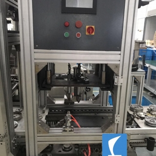 自動（dòng）擰緊（jǐn）機